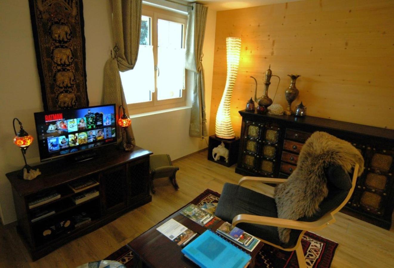 Large Deluxe Studio For 2 - Chalet Lovo Lenk Bagian luar foto