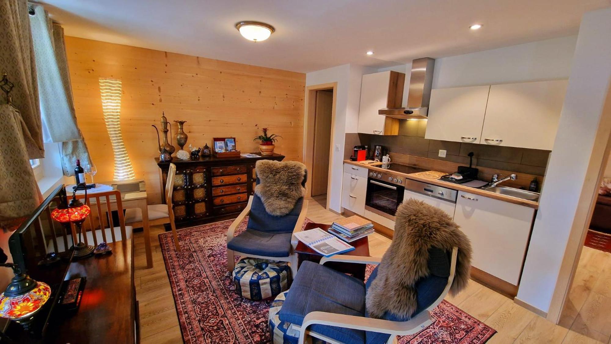 Large Deluxe Studio For 2 - Chalet Lovo Lenk Bagian luar foto