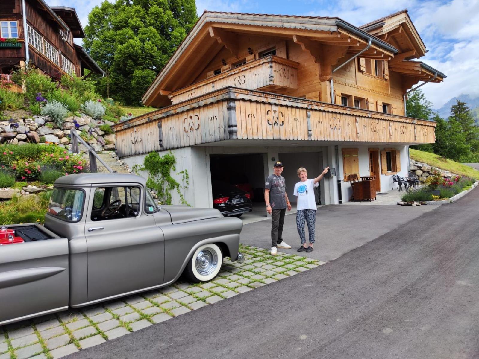 Large Deluxe Studio For 2 - Chalet Lovo Lenk Bagian luar foto